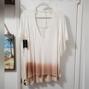 Beautiful oversized POL tunic, beige and white